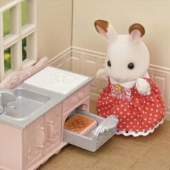 Sylvanian Families - Red Roof Cosy Cottage Starter Home 5567 -Children Toys Shop 2355 1659685839353 80922.1681793649