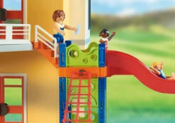 Playmobil City Life - Pool Party With Water Slide 70987 -Children Toys Shop 61i0Wi4xcNL. AC SL1500 76637.1660853966