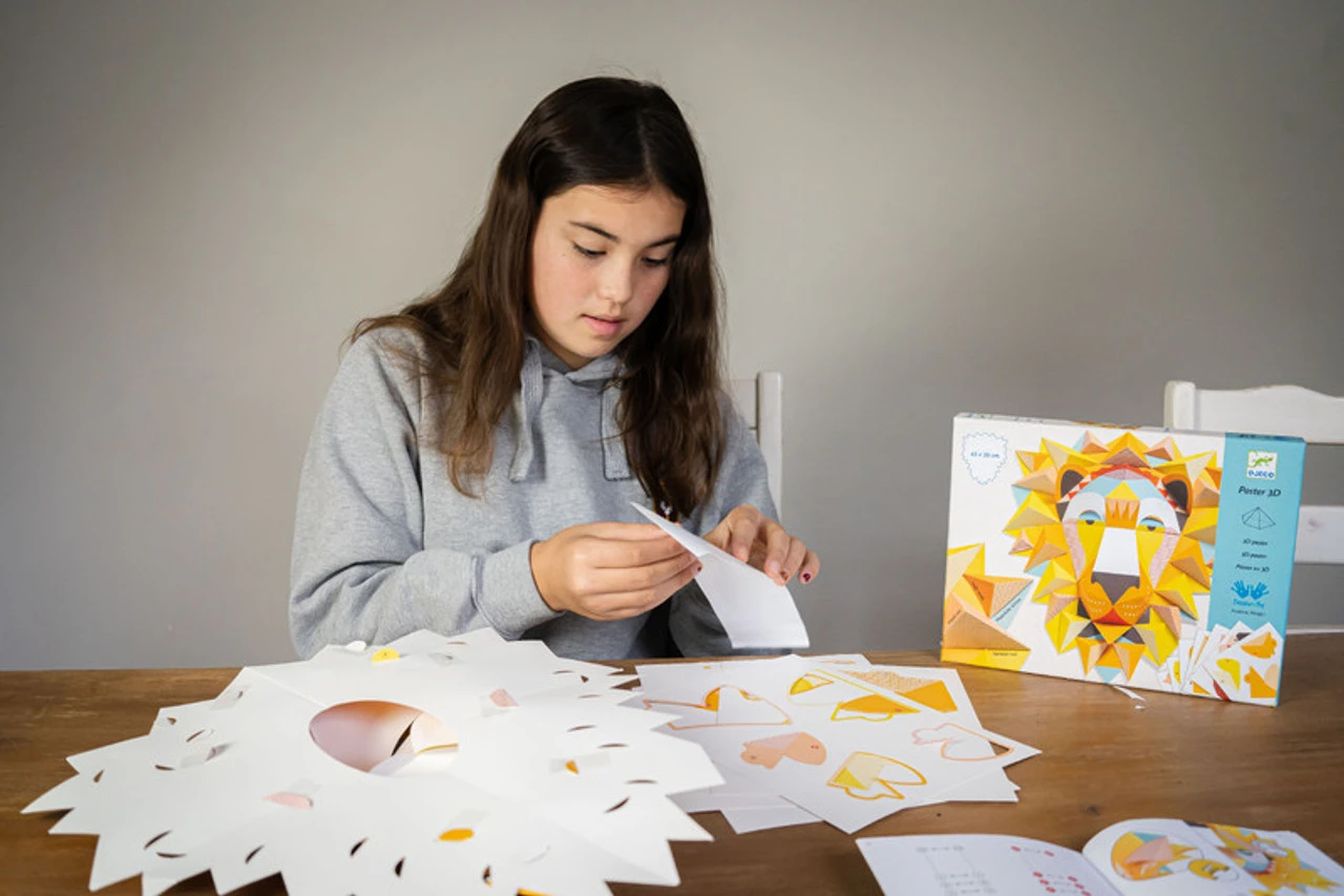 Djeco - The King 3D Poster 5 Djeco - The King 3D Poster - Image 5