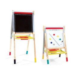 Janod - Graffiti Height Adjustable Black/White Board Easel -Children Toys Shop Graffiti Bord Krijt Magneet Janod jano 11.9601 1024x1024 4 81253.1715213304