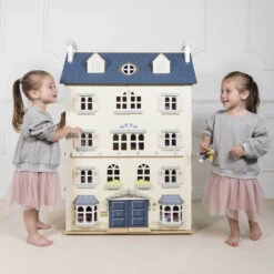 Le Toy Van Dolls House - Daisylane Palace House -Children Toys Shop LEH152 21401.1693848295