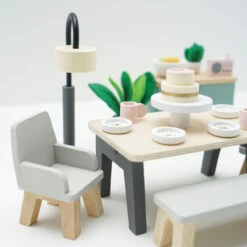 Le Toy Van - Daisylane Dining Room Furniture Set -Children Toys Shop LEME056 89840.1693458427