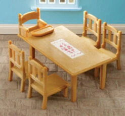 Sylvanian Families- Family Table And Chairs